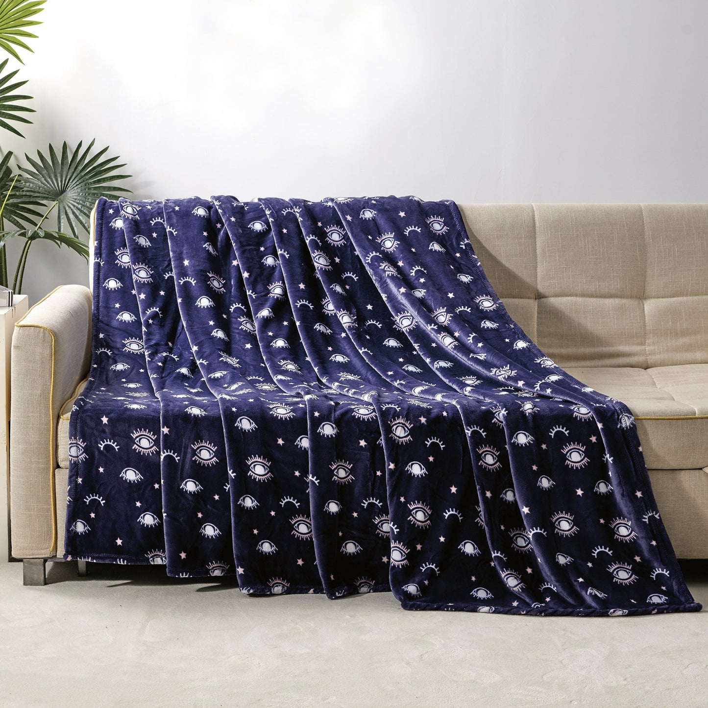 Luxury Bedding Outlet Printed Bed or Oversized Couch Blanket