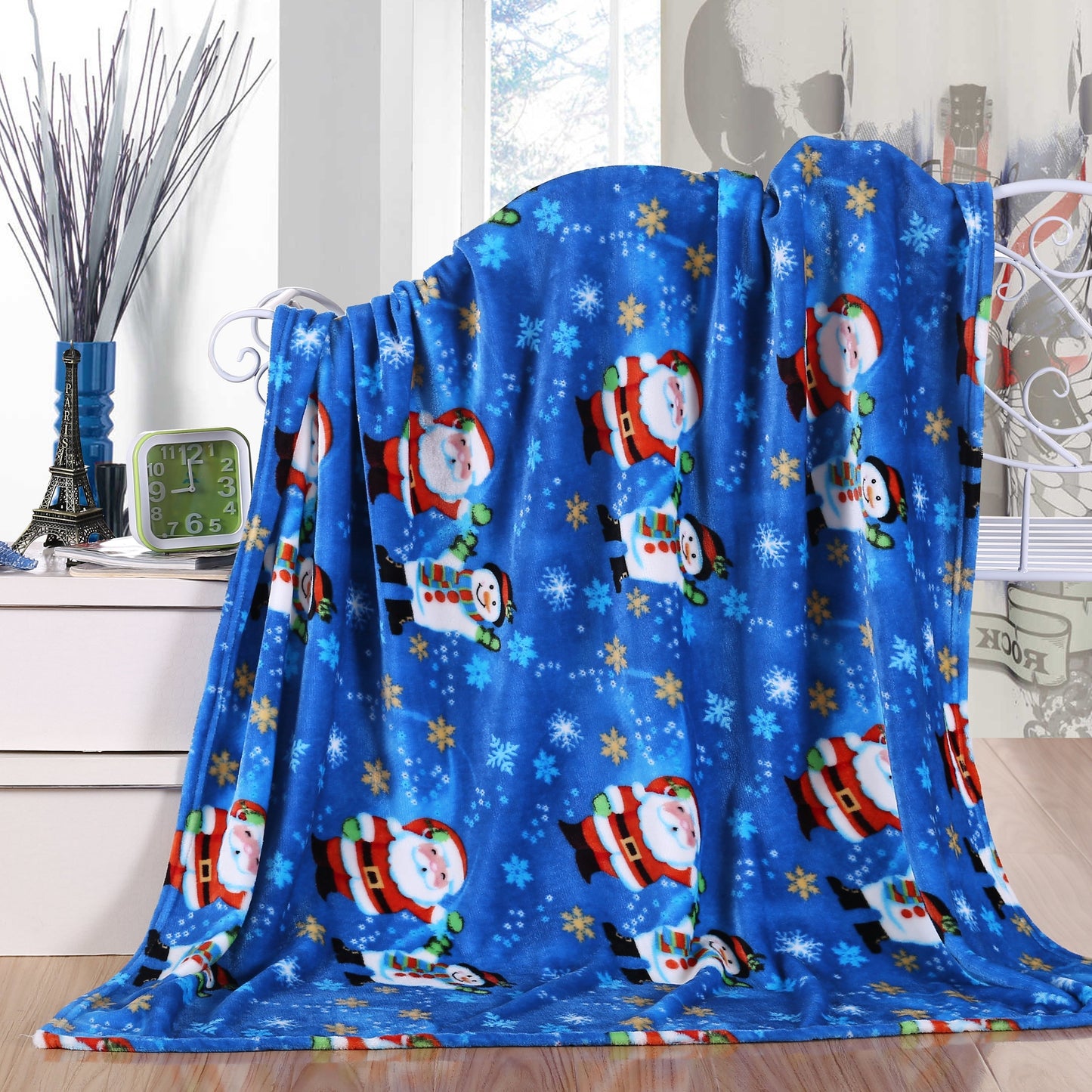 Luxury Bedding Outlet 50" x 60" Holiday Blanket Throw