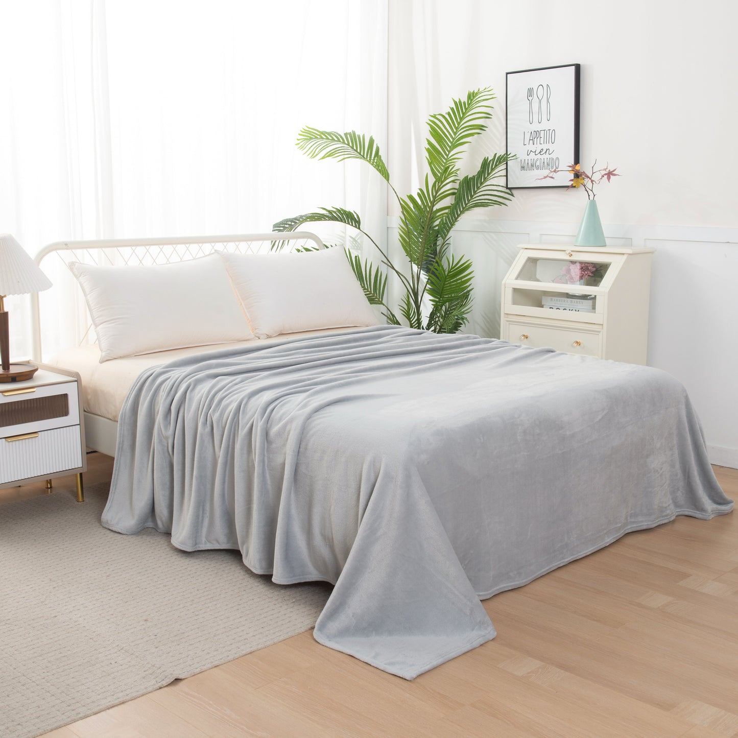 Luxury Bedding Outlet Flannel Fleece Blanket